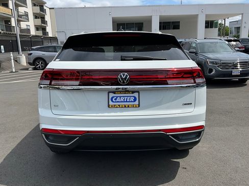 New 2025 Volkswagen Atlas Cross Sport SE image 8