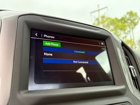 Used 2023 Chevrolet Silverado 1500 Custom image 18