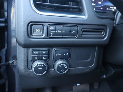 Used 2022 Chevrolet Tahoe RST AWD/4WD image 13