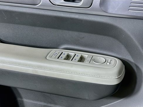 Used 2026 Hyundai Santa Fe SEL FWD image 15