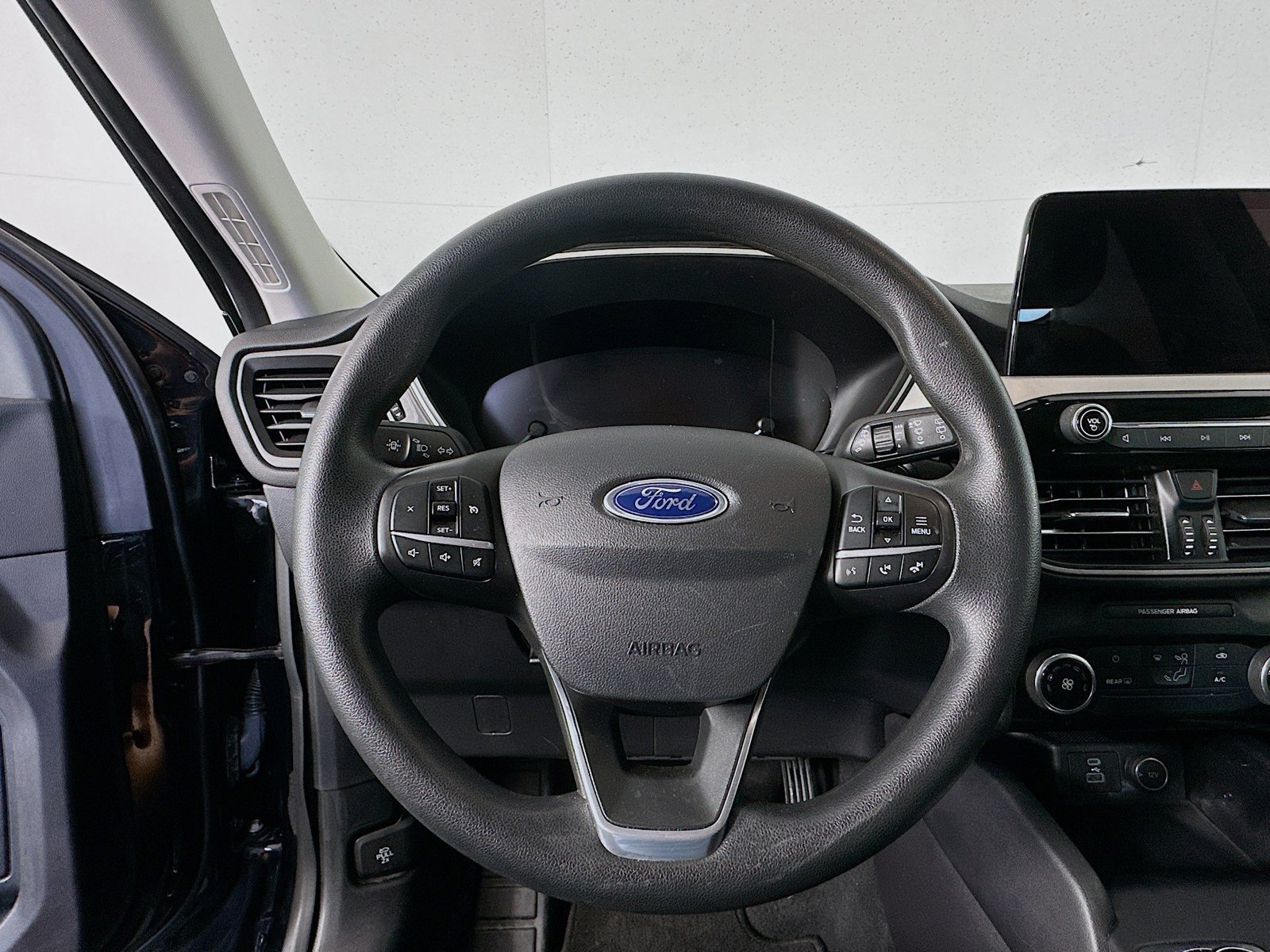 Used 2021 Ford Escape SE FWD image 11