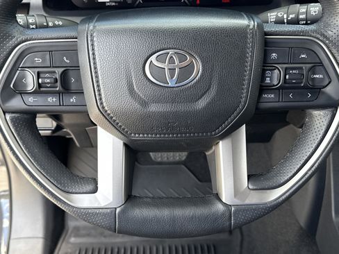 Used 2025 Toyota 4Runner TRD Sport Premium AWD/4WD image 19