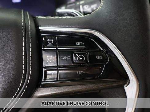 Used 2023 Jeep Grand Cherokee L Overland AWD/4WD image 6