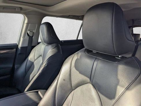 Used 2020 Toyota Highlander Limited image 15