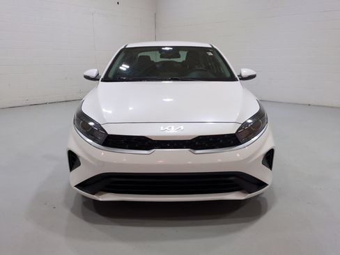 Certified 2023 Kia Forte LXS w/ LXS Technology Package FWD image 8