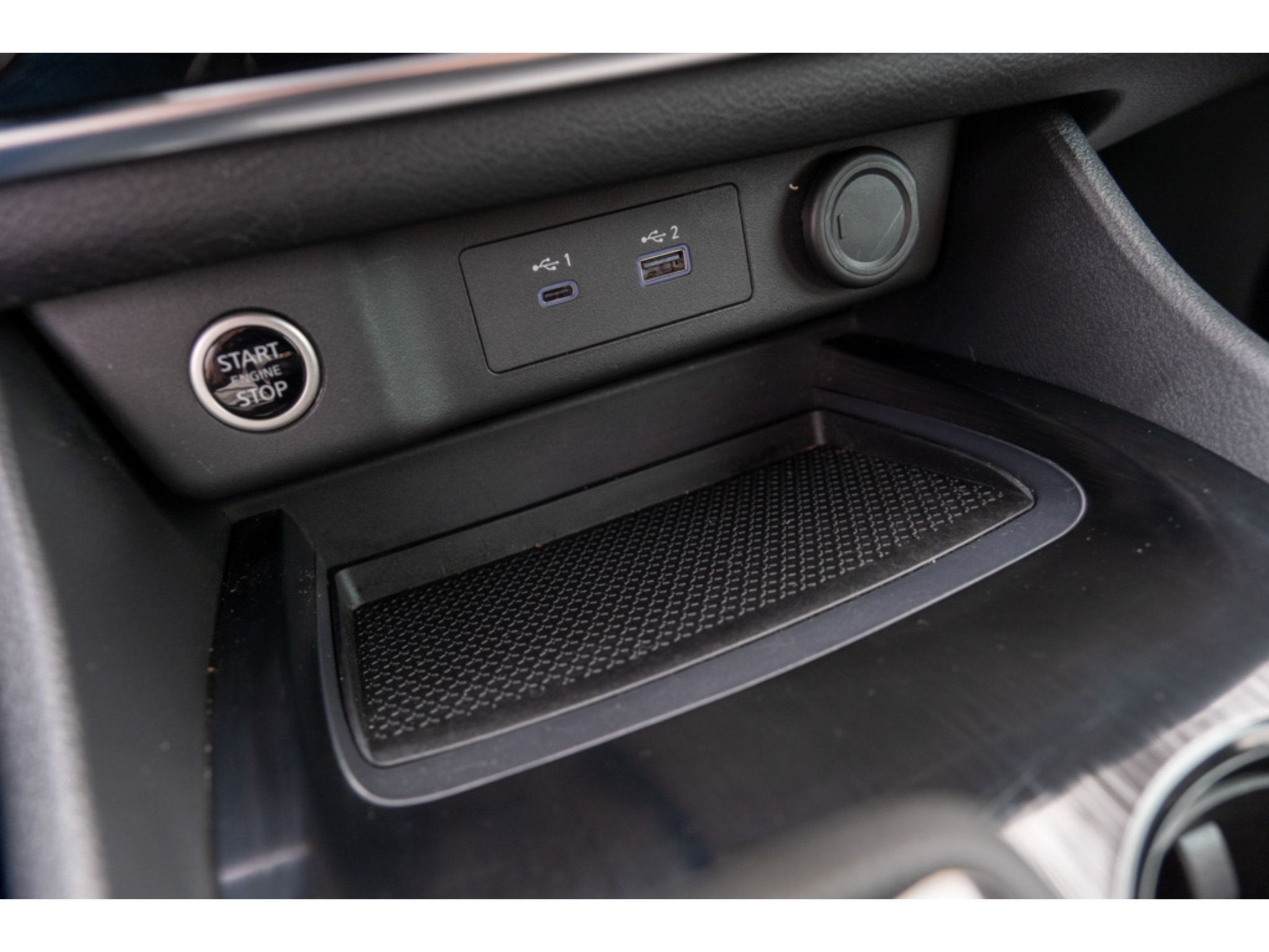 Used 2023 Nissan Rogue S FWD image 27