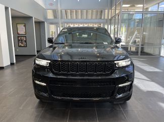 New 2025 Jeep Grand Cherokee L Summit w/ Advanced Protech Group IV video 3