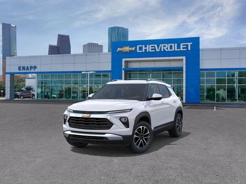 New 2026 Chevrolet TrailBlazer LT w/ LT Cold Weather Package AWD/4WD image 8