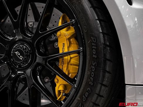 Used 2018 Porsche 911 GT2 RS RWD image 28