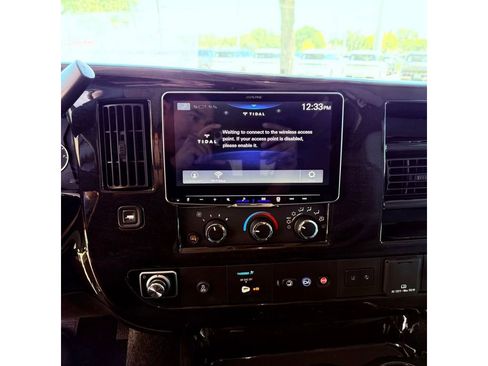 Used 2025 GMC Savana 2500 w/ Driver Convenience Package RWD image 8