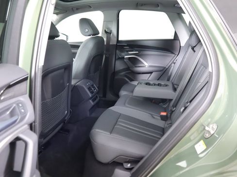 Used 2025 Audi Q5 Premium Plus w/ Premium Plus image 24