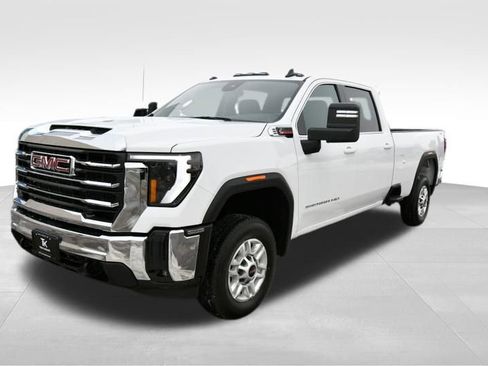Used 2024 GMC Sierra 2500 SLE w/ SLE Convenience Package AWD/4WD image 2