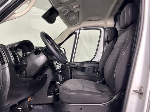 Used 2025 RAM ProMaster 2500 FWD image 25
