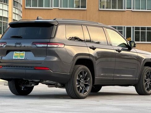 New 2025 Jeep Grand Cherokee L Limited image 4