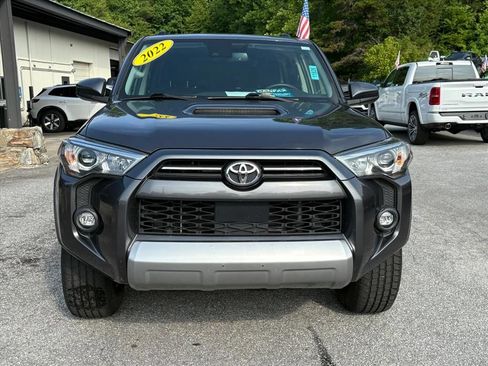 Used 2022 Toyota 4Runner TRD Off-Road AWD/4WD image 2