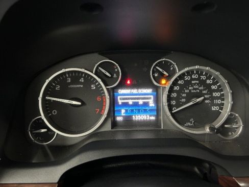 Used 2014 Toyota Tundra Limited image 7