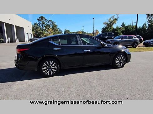 Used 2023 Nissan Altima 2.5 SV image 33