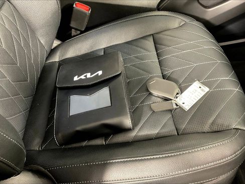 Used 2025 Kia Telluride EX X-Line image 36