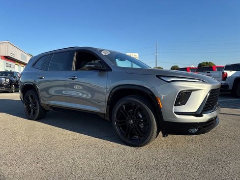 New 2026 Buick Enclave Sport Touring w/ Power Package image 8