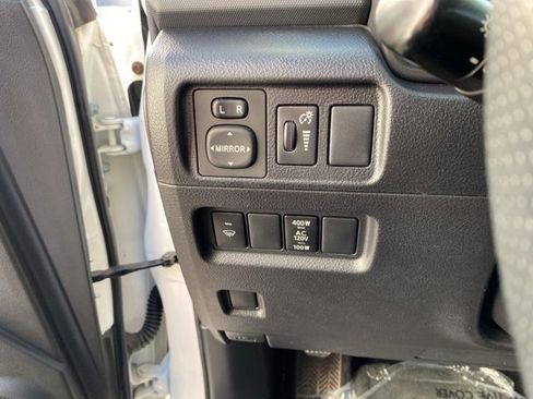 Certified 2018 Toyota 4Runner TRD Off-Road Premium image 10