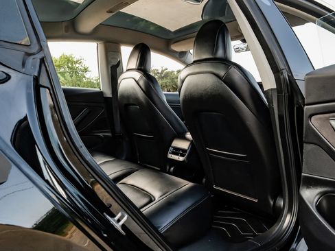 Used 2019 Tesla Model 3 Standard Range Plus RWD image 30