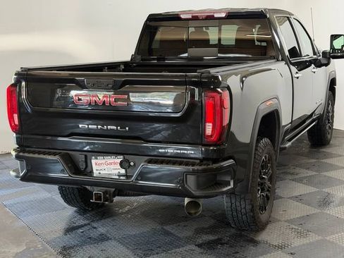 Used 2022 GMC Sierra 3500 Denali w/ Denali Black Diamond Edition AWD/4WD image 10