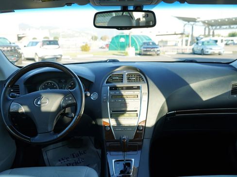 Used 2011 Lexus ES 350 FWD image 19
