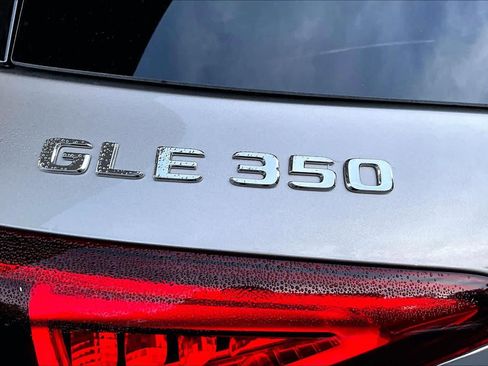 Used 2023 Mercedes-Benz GLE 350 4MATIC w/ Premium Package image 31