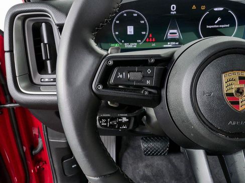 Certified 2024 Porsche Cayenne AWD/4WD image 10