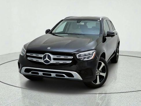 Used 2020 Mercedes-Benz GLC 300 image 2