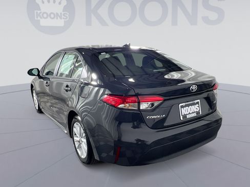 Used 2026 Toyota Corolla LE w/ LE Premium Package image 4