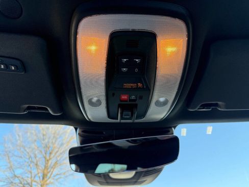 Used 2016 Volvo XC60 T6 R-Design Platinum w/ Climate Package image 21