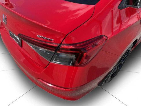 Used 2022 Honda Civic Sport image 13