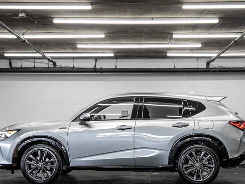 Used 2025 Acura ADX A-Spec image 2