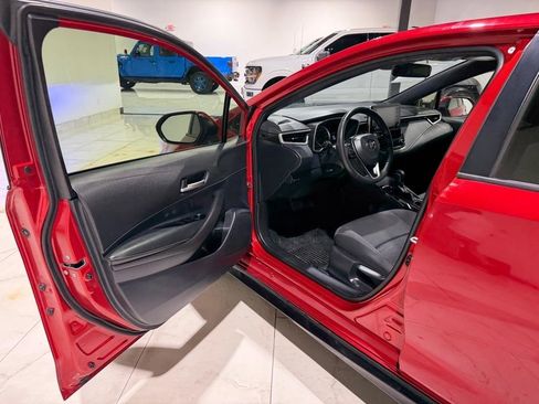 Used 2021 Toyota Corolla SE w/ Special Edition FWD image 17