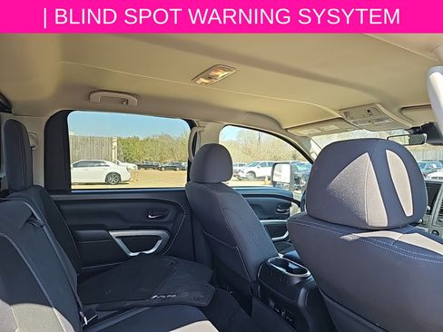 Certified 2024 Nissan Titan SV w/ SV Convenience Package image 12