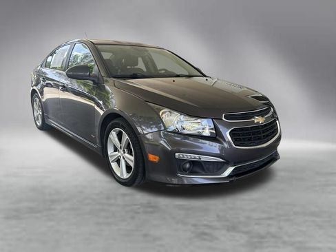 Used 2016 Chevrolet Cruze LT w/ Sun, Sound and Sport Package FWD image 2
