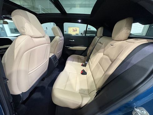 Used 2024 Cadillac XT4 Luxury w/ Cold Weather Package AWD/4WD image 38