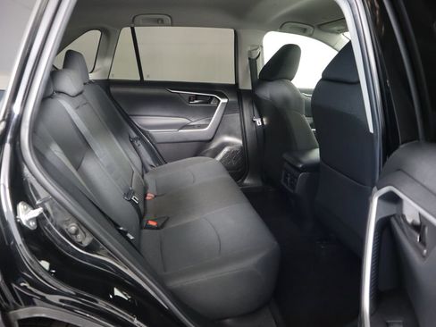 Used 2023 Toyota RAV4 LE image 22