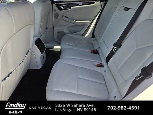 Used 2022 Porsche Macan S AWD/4WD image 13