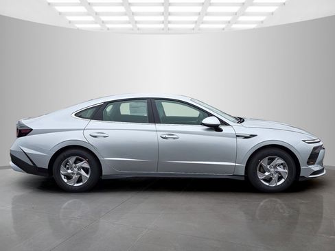 New 2025 Hyundai Sonata SE image 6