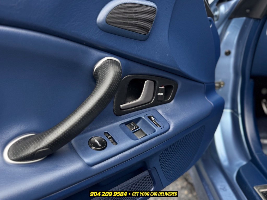 Used 2005 Honda S2000 image 17