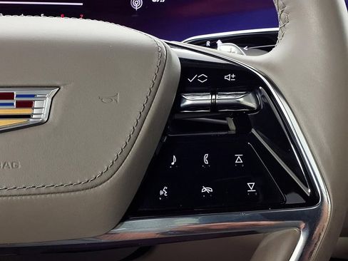 Used 2025 Cadillac Escalade Sport Platinum AWD/4WD image 21