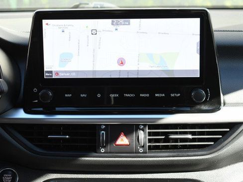 Used 2022 Kia Forte GT-Line image 19