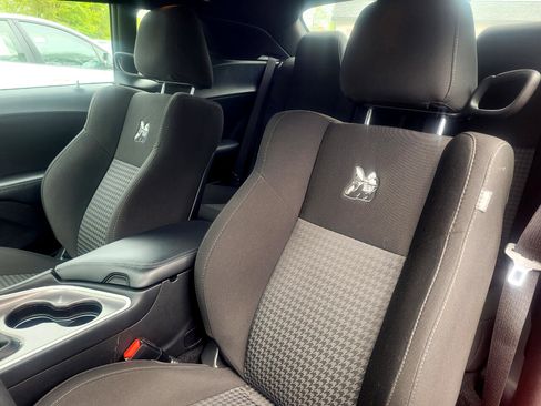 Used 2022 Dodge Challenger R/T Scat Pack image 13