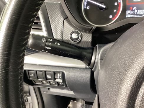 Used 2019 Subaru Forester Premium AWD/4WD image 19