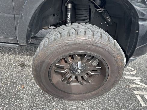 Used 2019 RAM 2500 Laramie AWD/4WD image 9