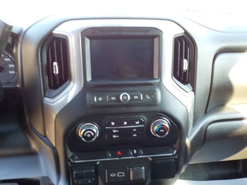 Used 2022 Chevrolet Silverado 2500 W/T w/ WT Convenience Package AWD/4WD image 17