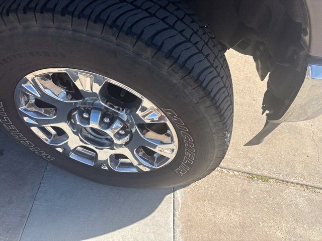 Used 2022 Ford F350 King Ranch w/ King Ranch Ultimate Package AWD/4WD image 12