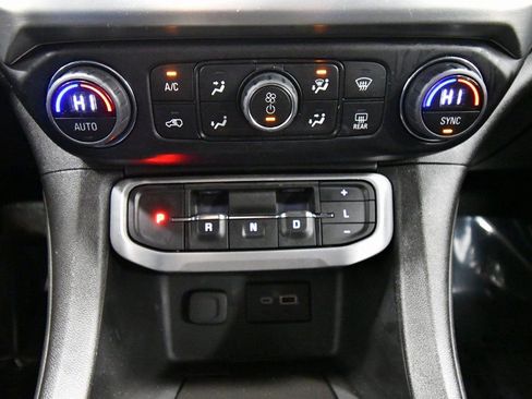 Used 2023 GMC Acadia SLE w/ Driver Convenience Package image 25